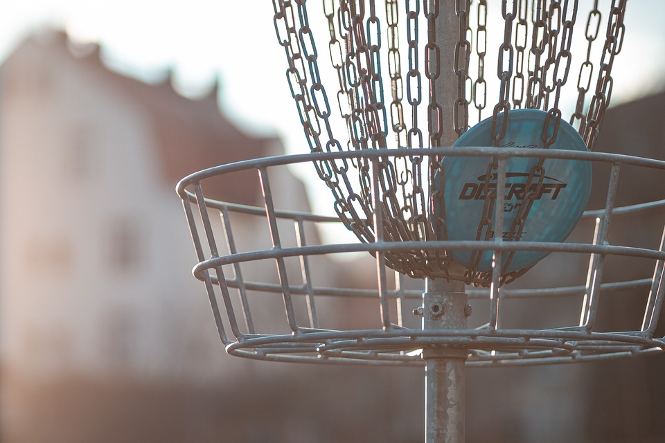 Descubre los sorprendentes datos curiosos del Disc golf: una fusión emocionante entre deporte y diversión.
